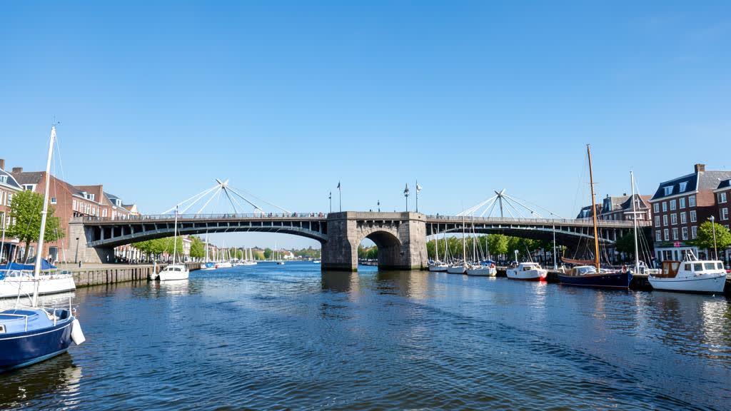 Kiel — Anmeldung and residence permit information